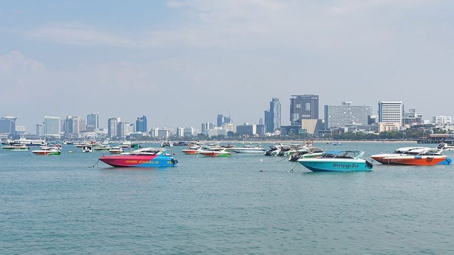 BARBÙ Rooftop, rooftop bar in Pattaya – photo of the skyline