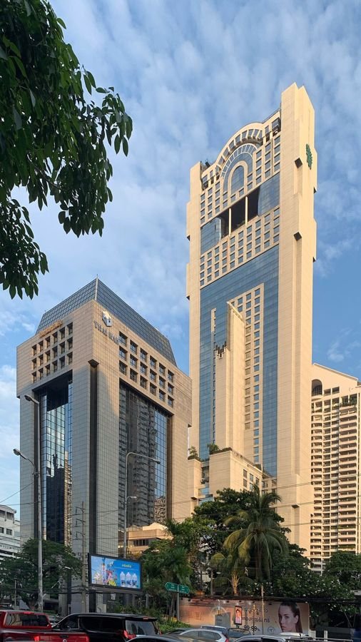 Vertigo & Moon Bar, rooftop bar in Bangkok – photo of the building