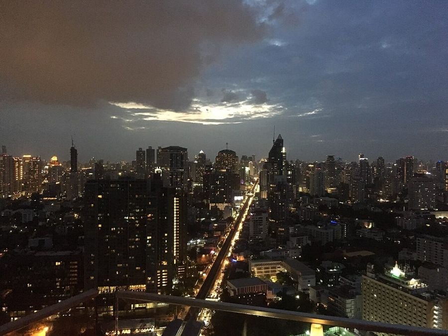 Octave Rooftop Lounge & Bar, rooftop bar in Bangkok – photo of view from the bar