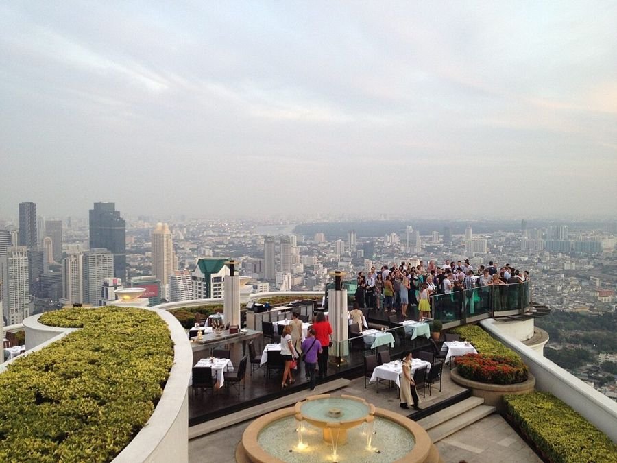 Sirocco, rooftop bar in Bangkok – photo of the building