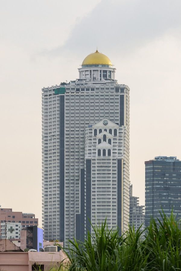 Sky Bar by lebua, rooftop bar in Bangkok – photo of the building
