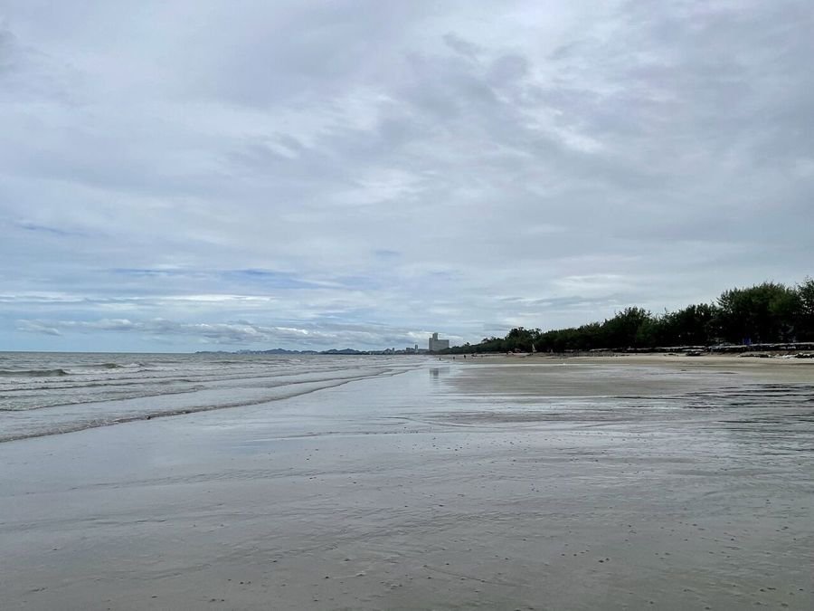 THE SKY (voorheen Vana Nava Sky), rooftop bar in Hua Hin – photo of the surroundings